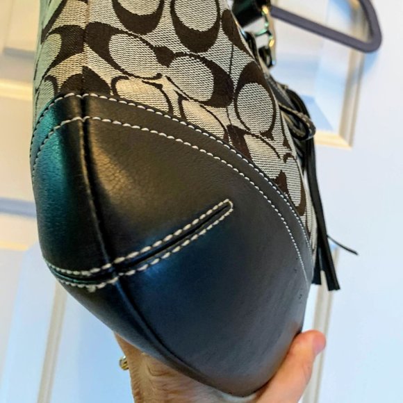 Coach Black and Gray Shoulder Bag with Signature Monogram - Picture 5 of 8